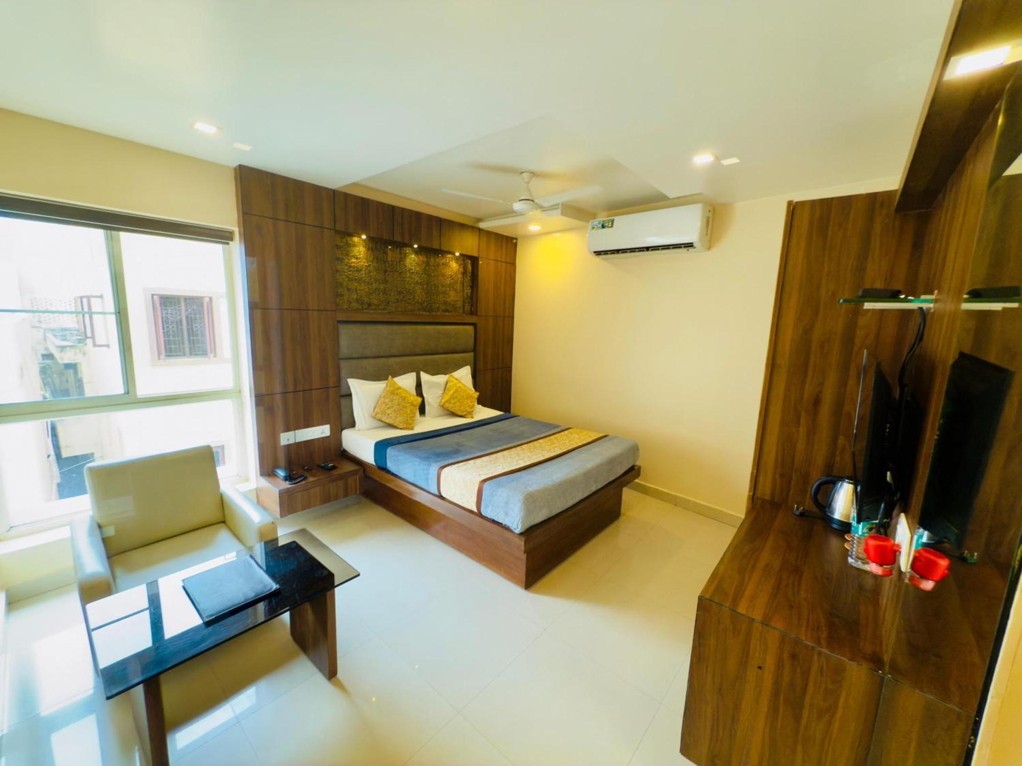 The Hydel Park Hotel Chennai Eksteriør billede