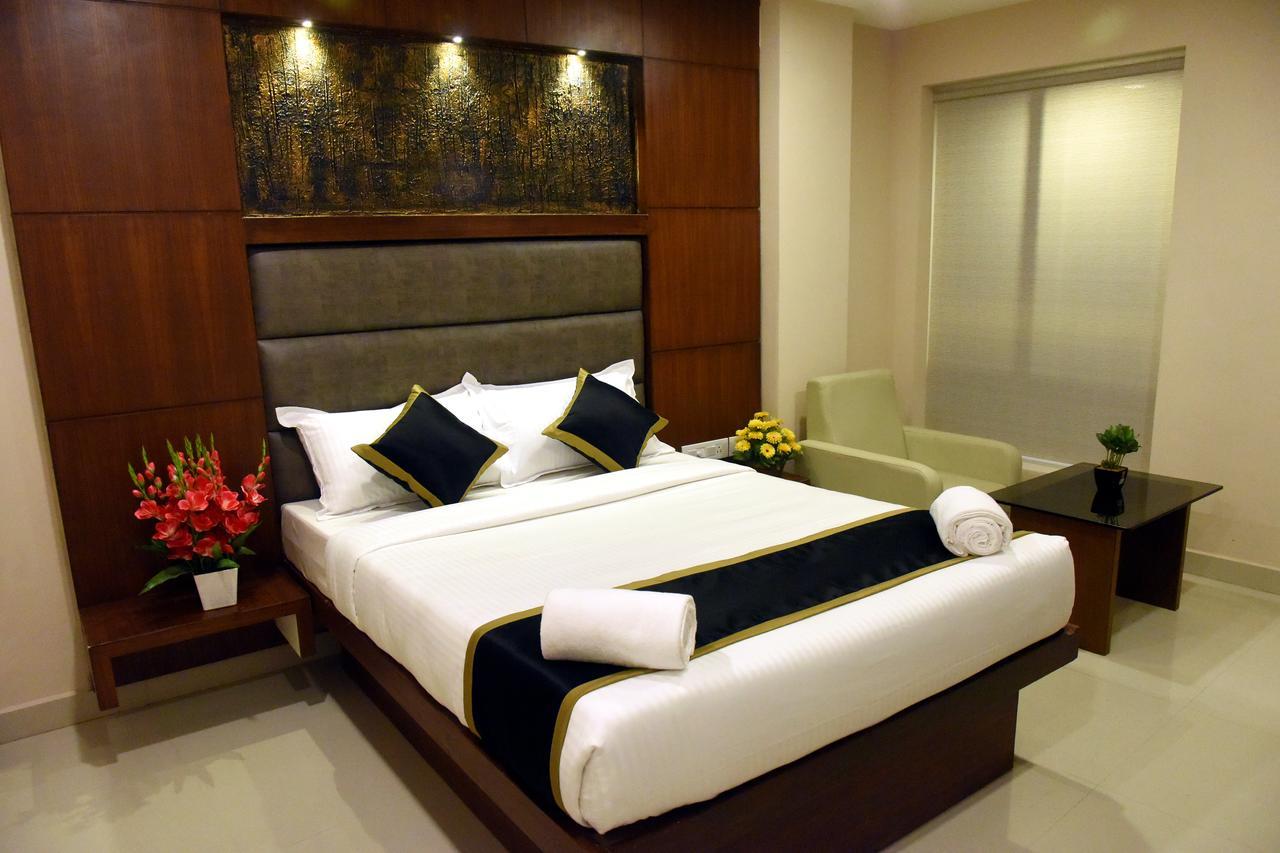 The Hydel Park Hotel Chennai Eksteriør billede